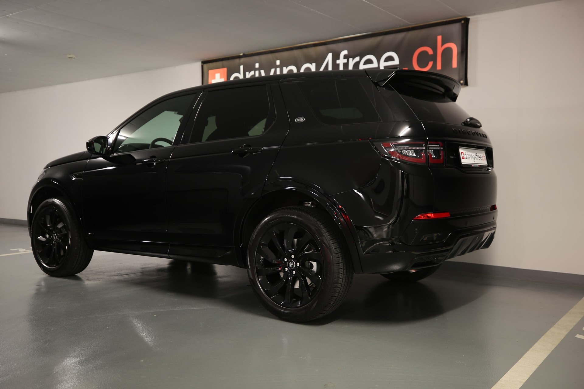 LAND ROVER Discovery Sport R Dyn P250 2.0 Si4 MHEV S AT9-image-2