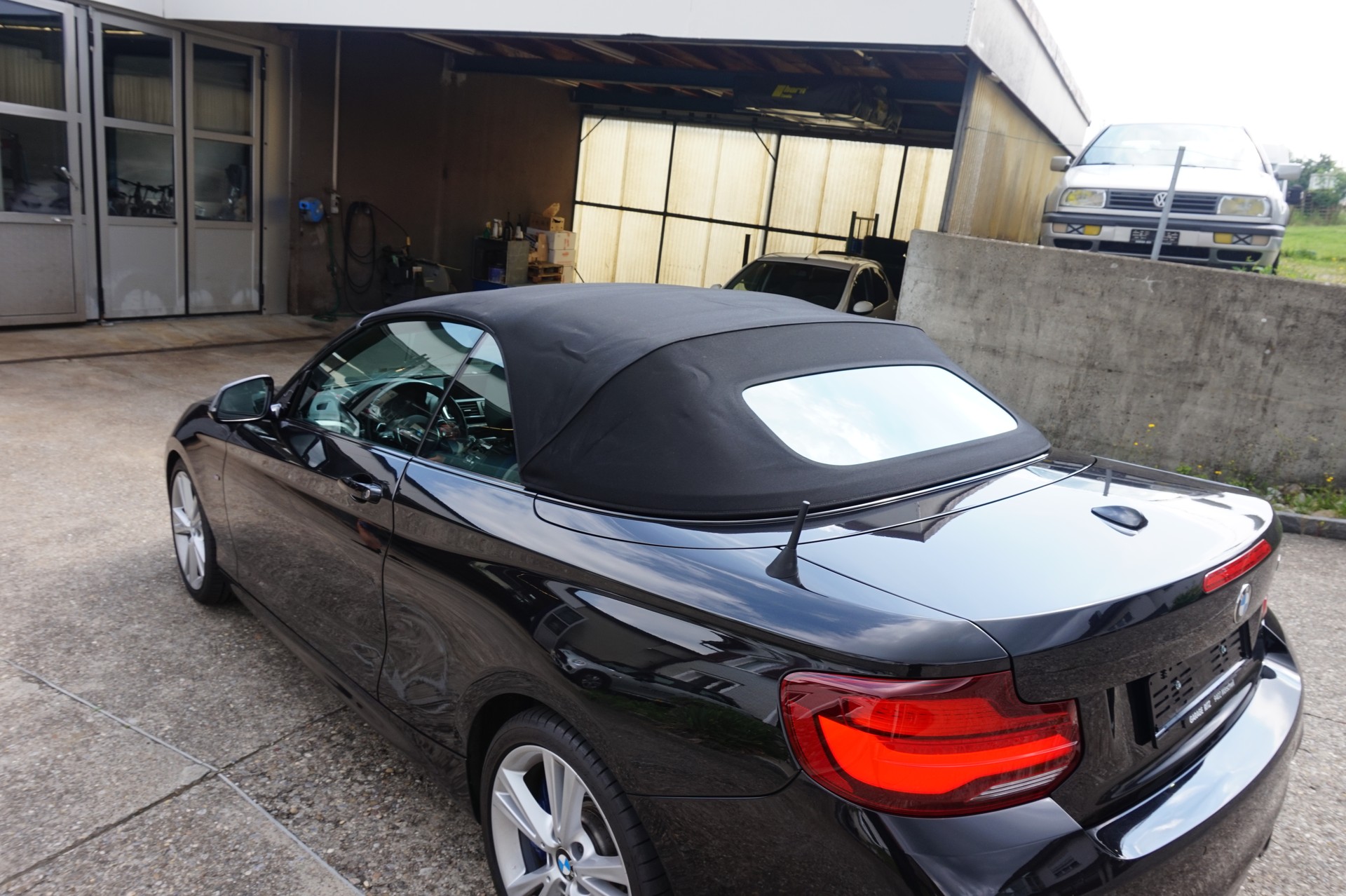 BMW M235i Steptronic-image-5