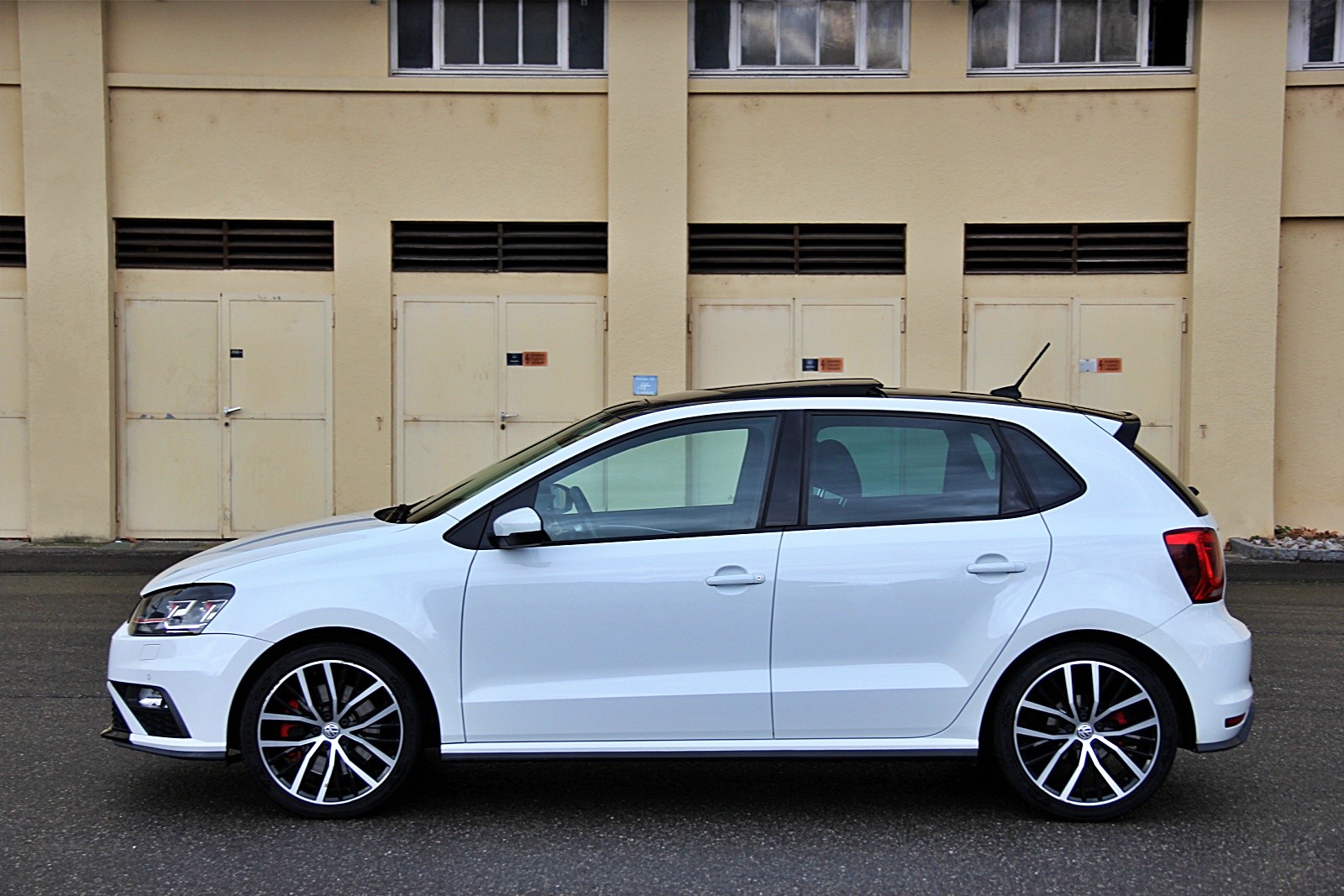 VW Polo 1.8 TSI GTI DSG-showroom-element-1