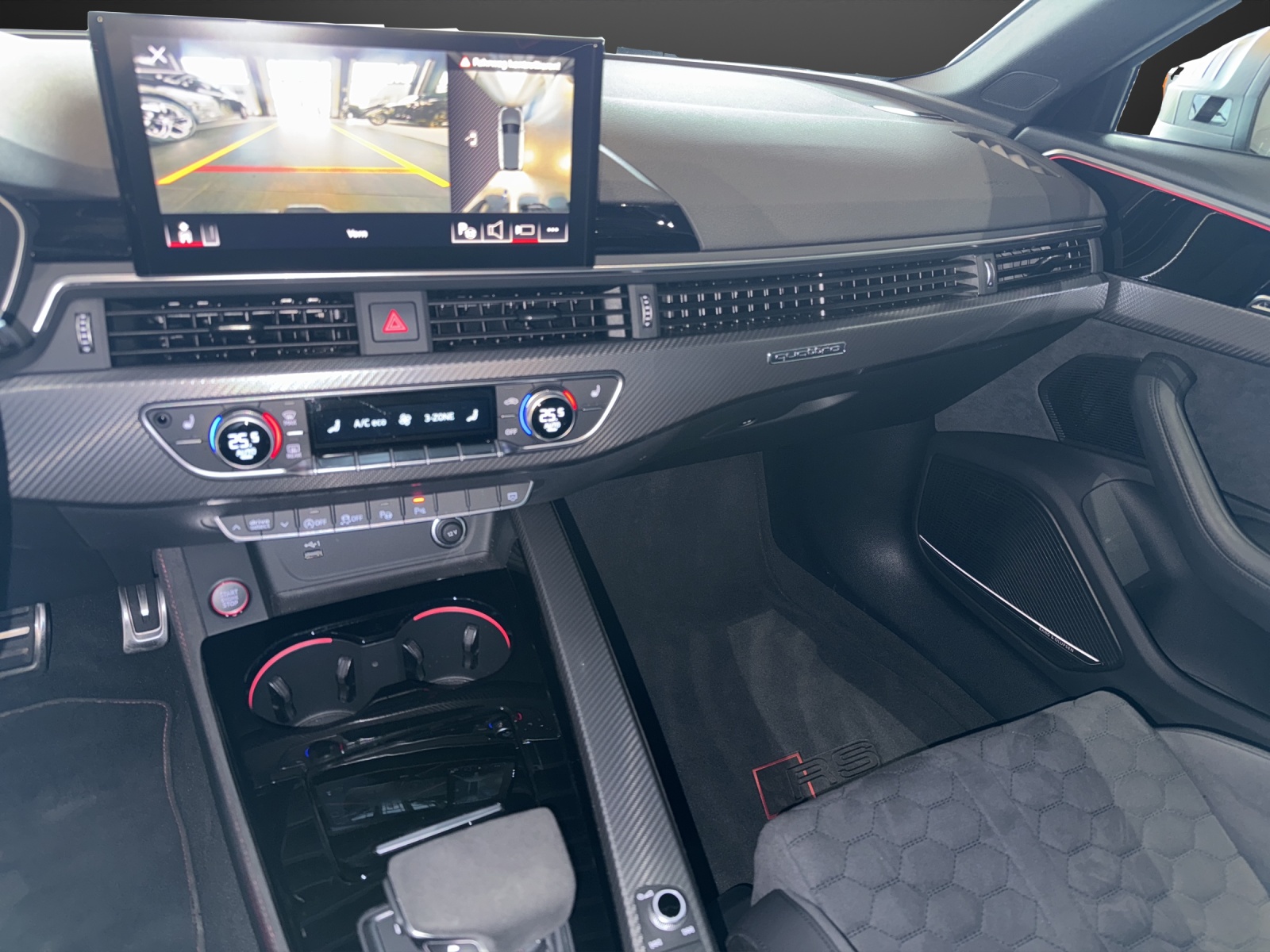 AUDI RS4 Avant Competition quattro tiptronic-image-11