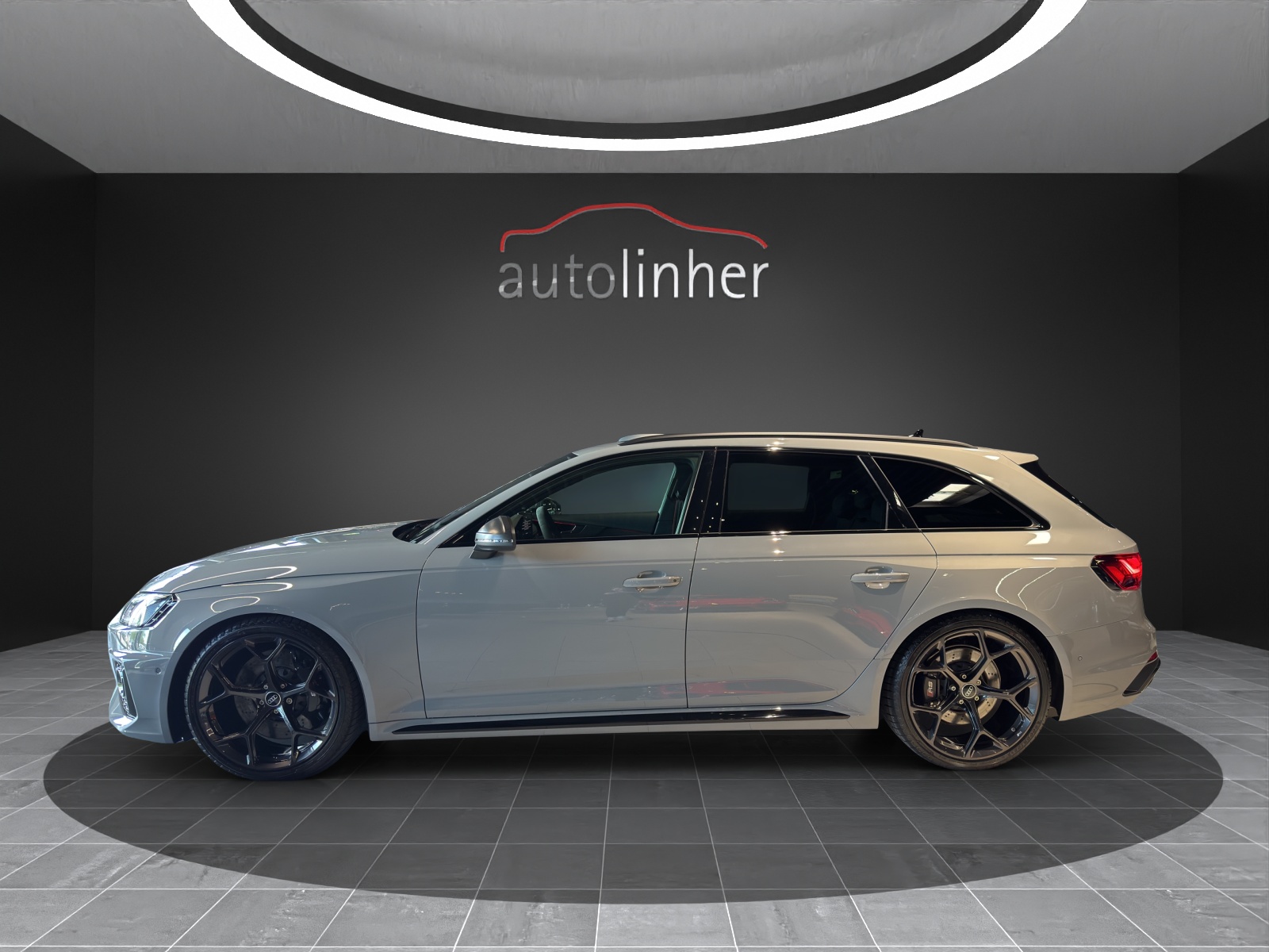 AUDI RS4 Avant Competition quattro tiptronic-image-1