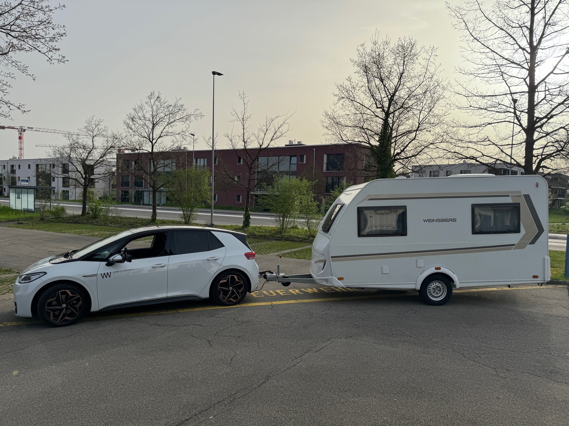 VW ID.3 Pro S 77 kWh Tour Pro S inkl. AHK-image-2