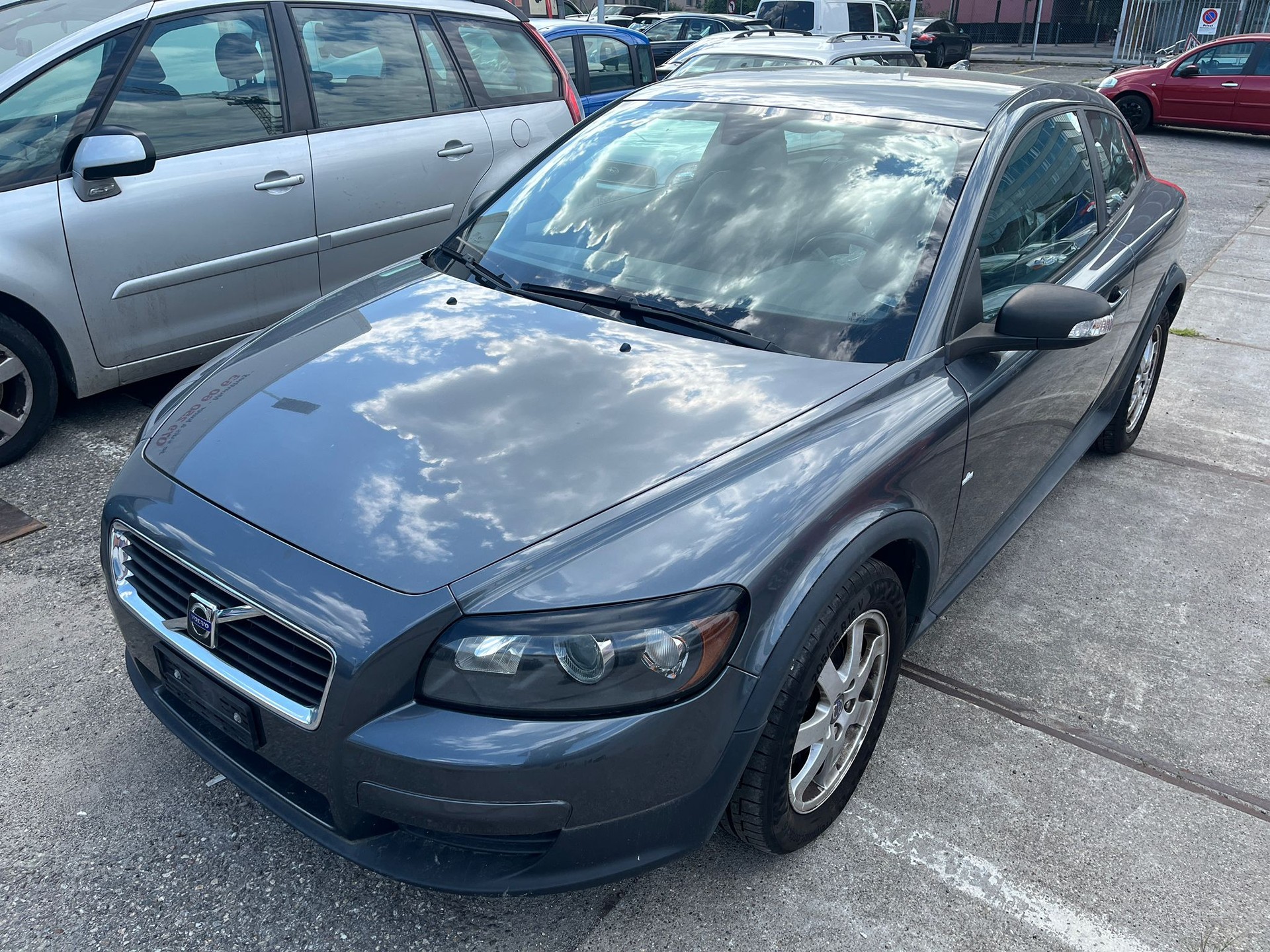 VOLVO C30 1.6D-image-9