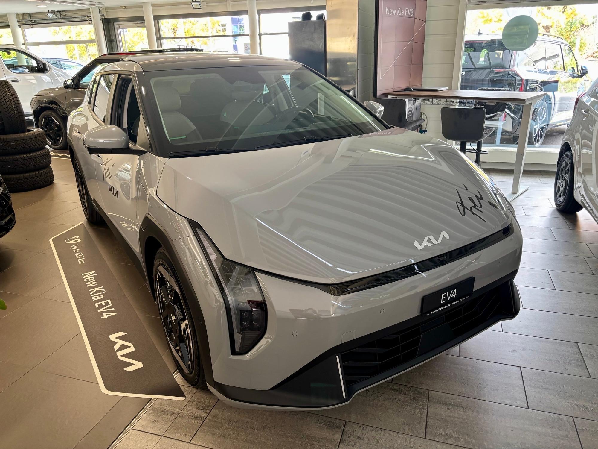 KIA EV4 81 kWh Earth+ (Limousine) KIA KIA EV4 81 kWh Earth+ (Limousine)