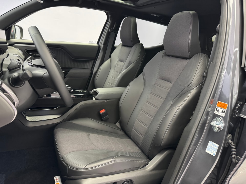 Urban Cruiser Electric 61 kWh Premium AWD