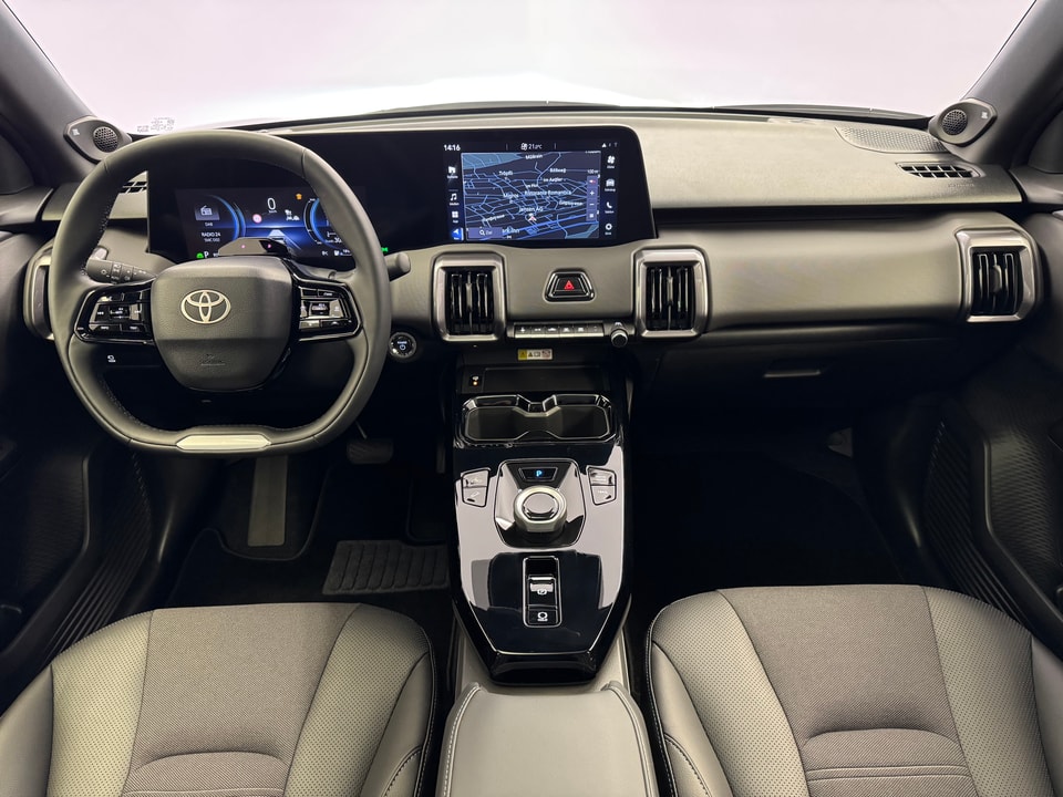 Urban Cruiser Electric 61 kWh Premium AWD