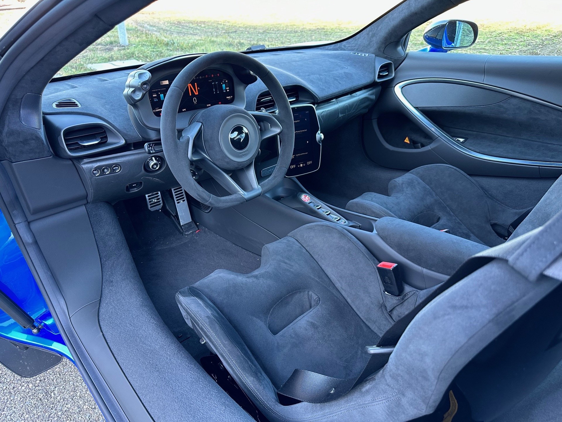 McLAREN ARTURA 3.0 V6-image-6