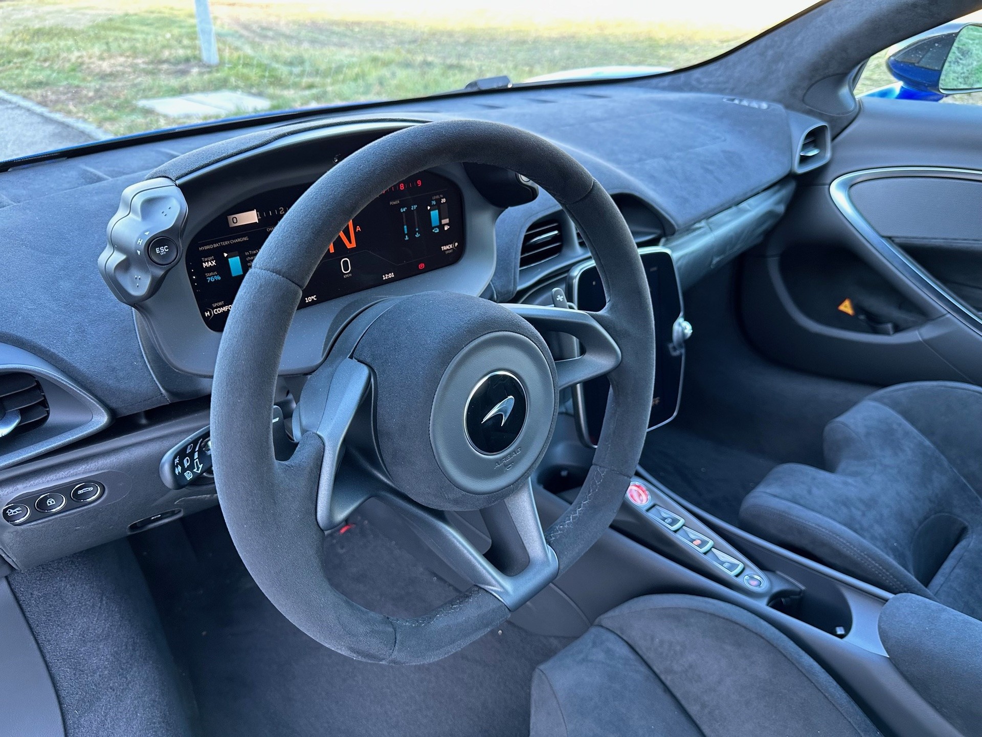 McLAREN ARTURA 3.0 V6-image-9