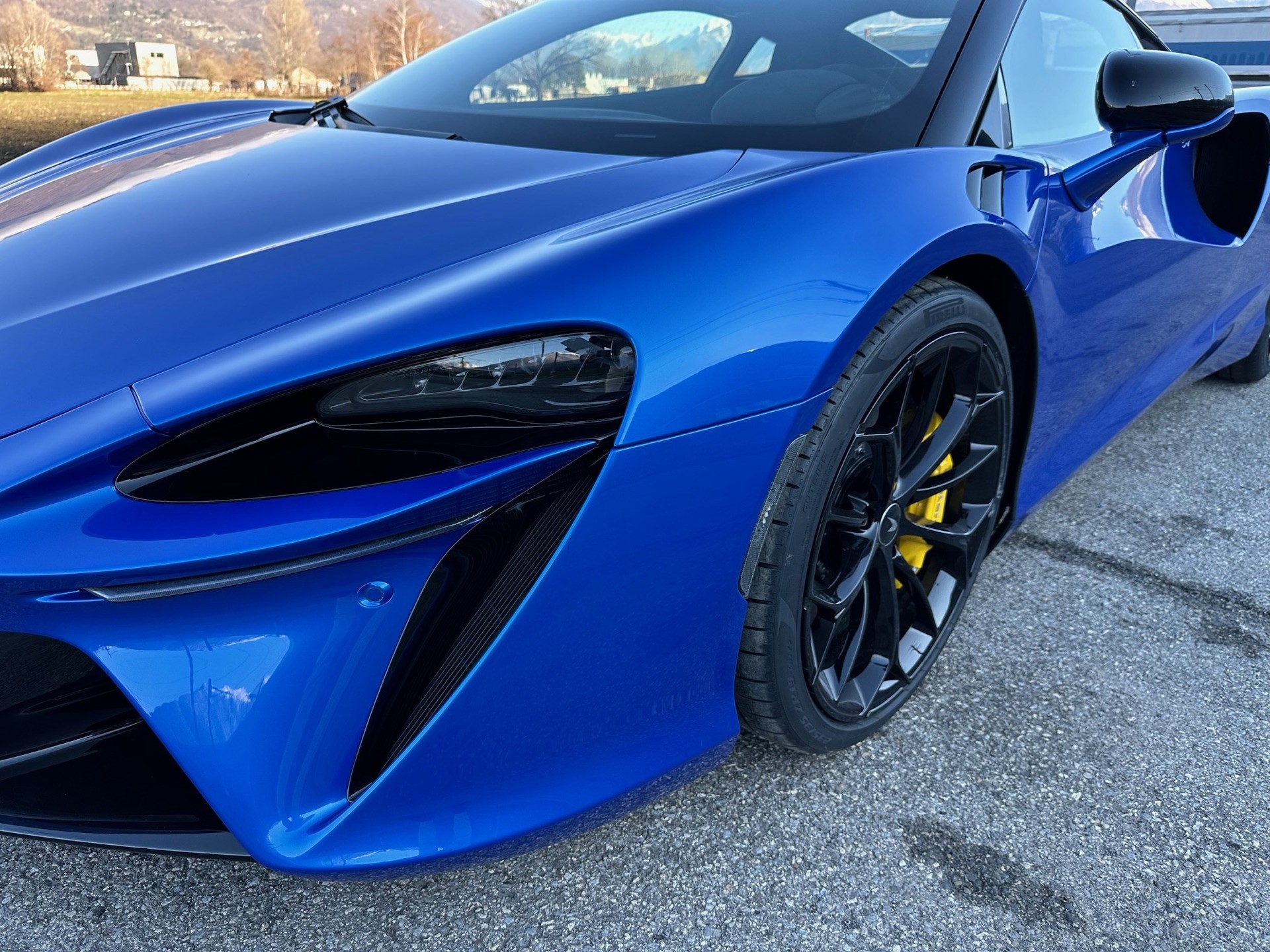 McLAREN ARTURA 3.0 V6-image-4