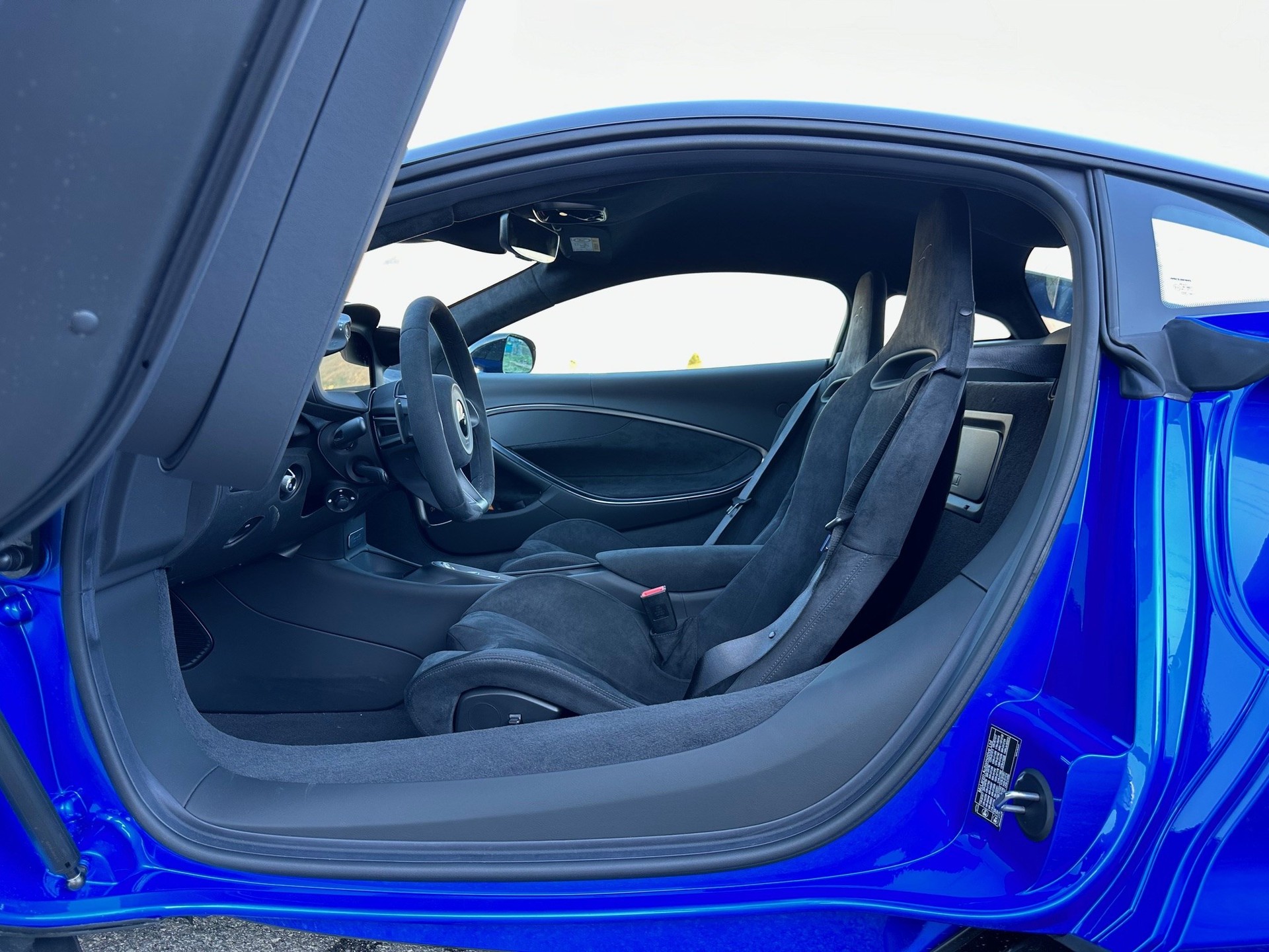 McLAREN ARTURA 3.0 V6-image-5