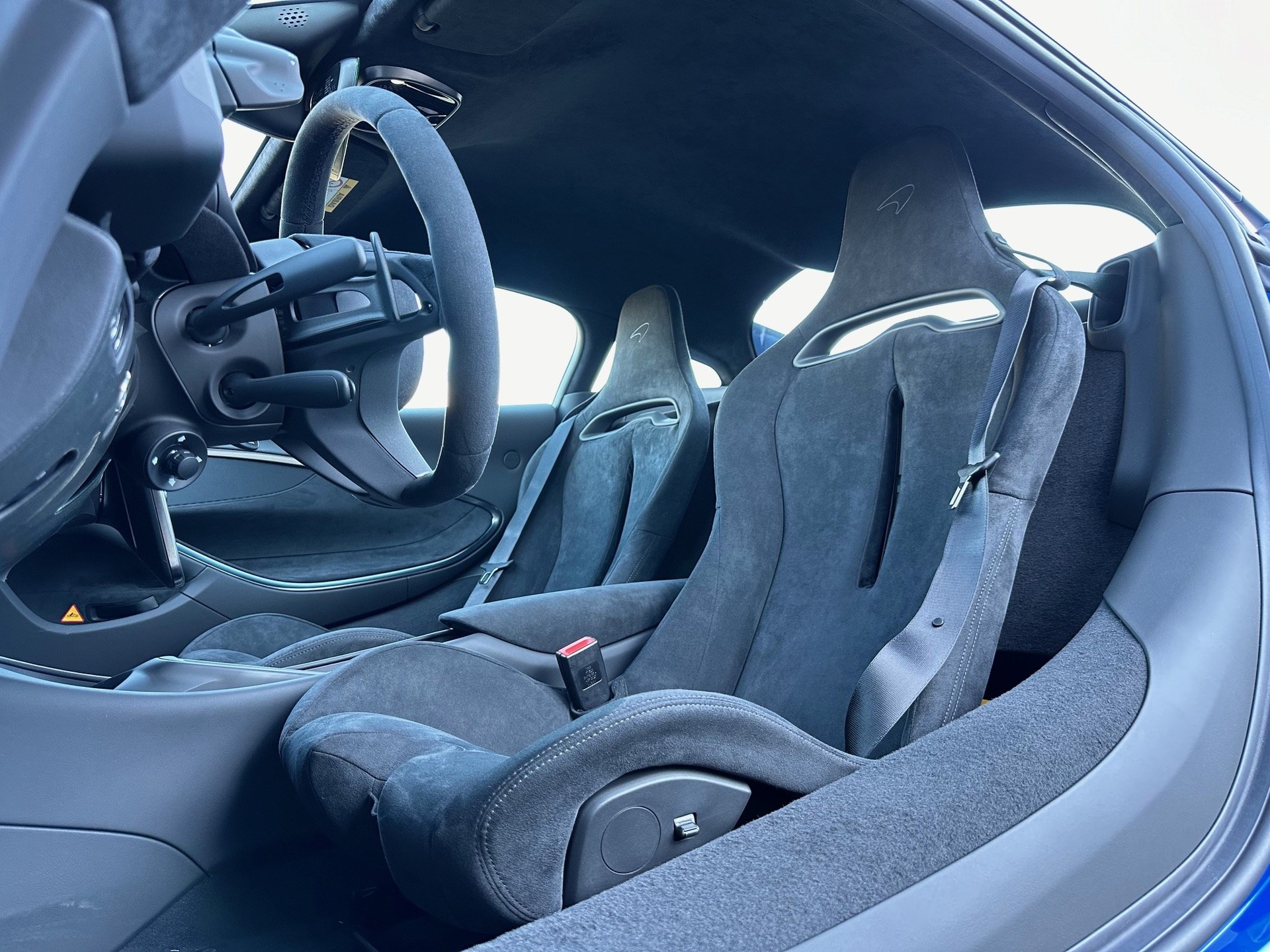 McLAREN ARTURA 3.0 V6-image-7