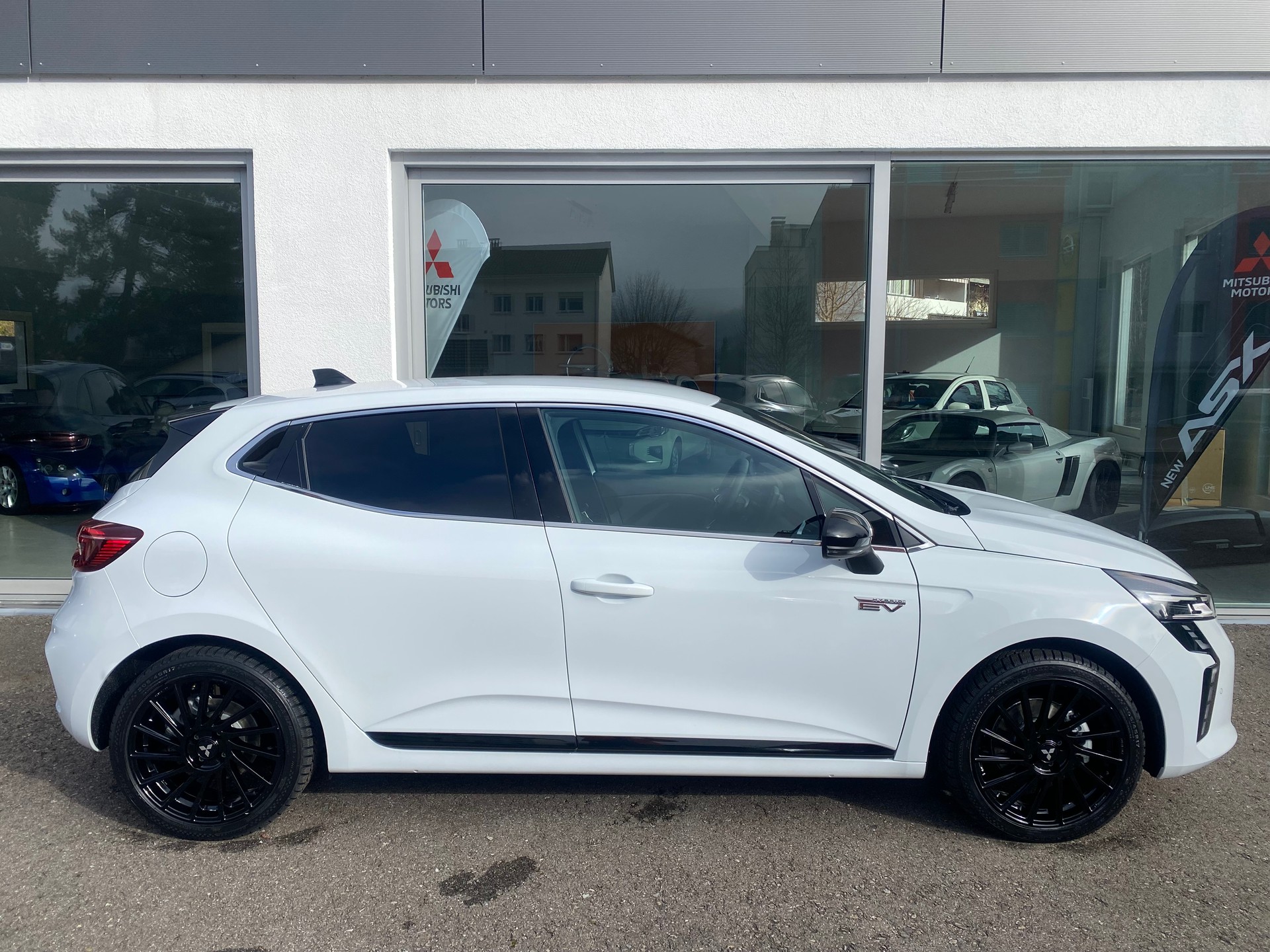 MITSUBISHI COLT 1.6 HEV Intense-image-3