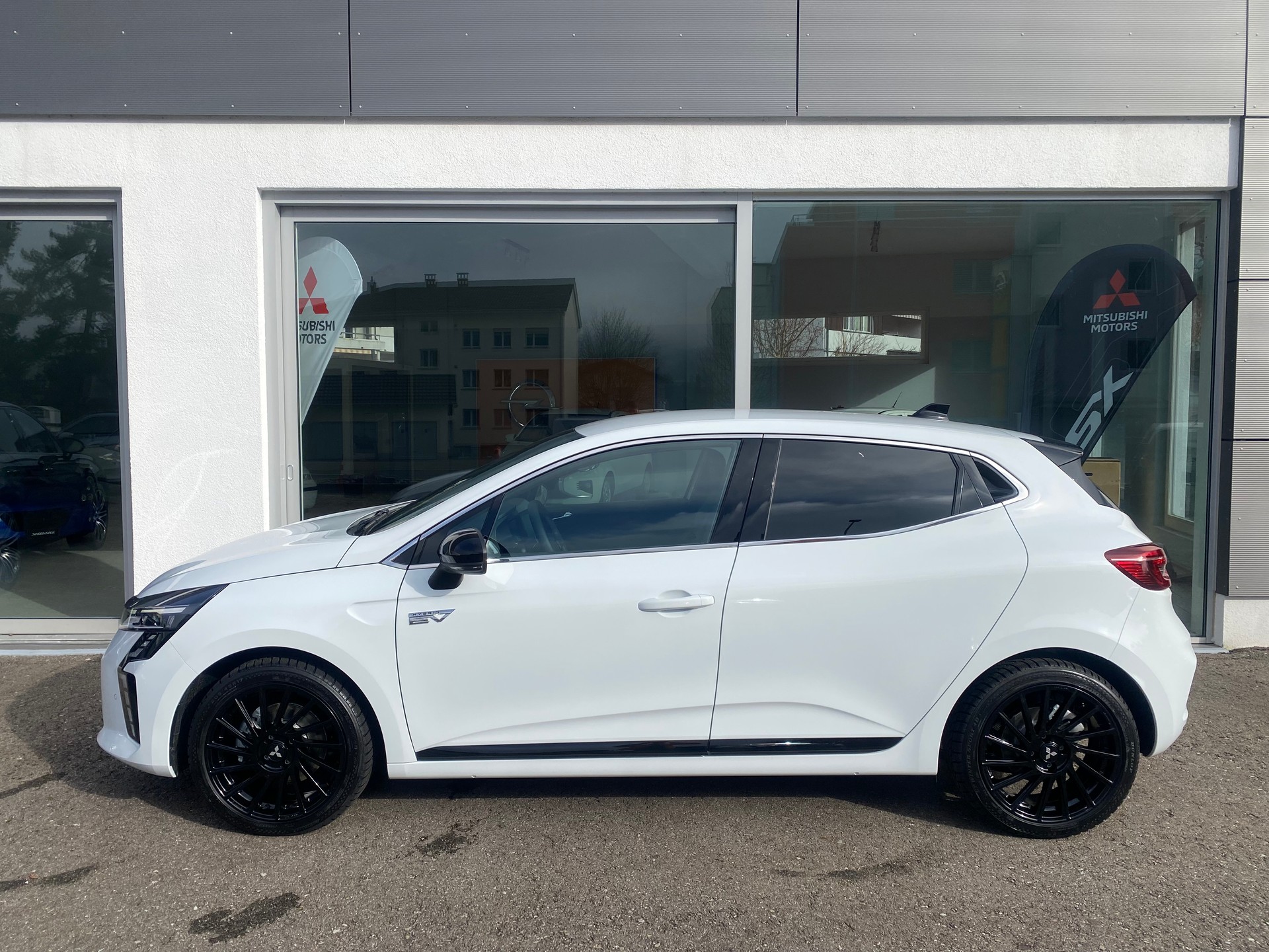 MITSUBISHI COLT 1.6 HEV Intense-image-2