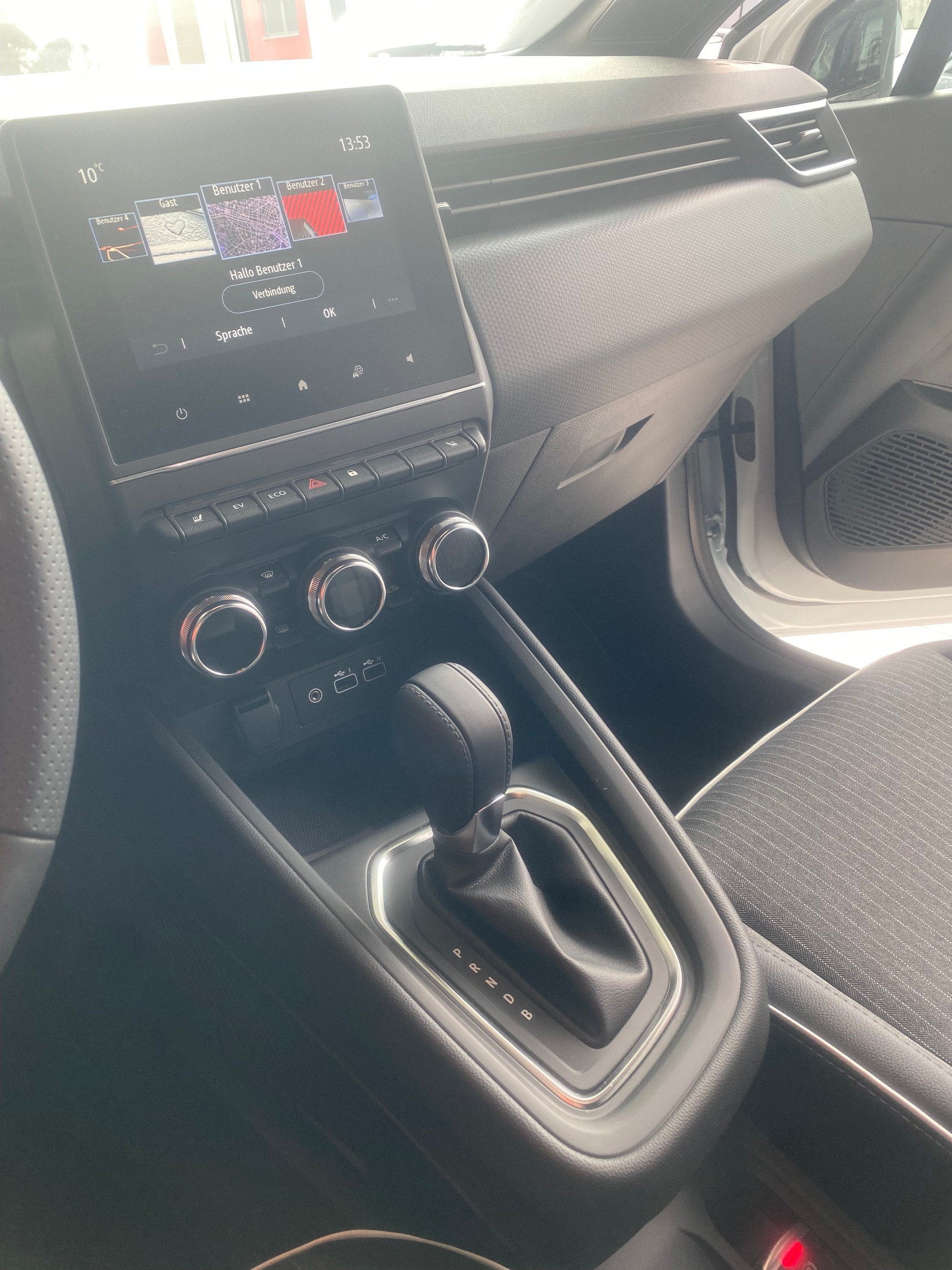 MITSUBISHI COLT 1.6 HEV Intense-image-5