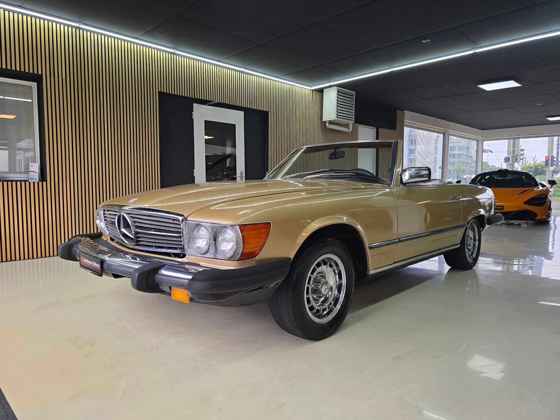 MERCEDES-BENZ 380 SL Automatic-showroom-element-1