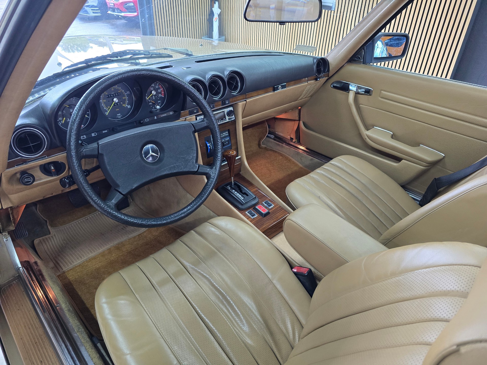MERCEDES-BENZ 380 SL Automatic-image-11