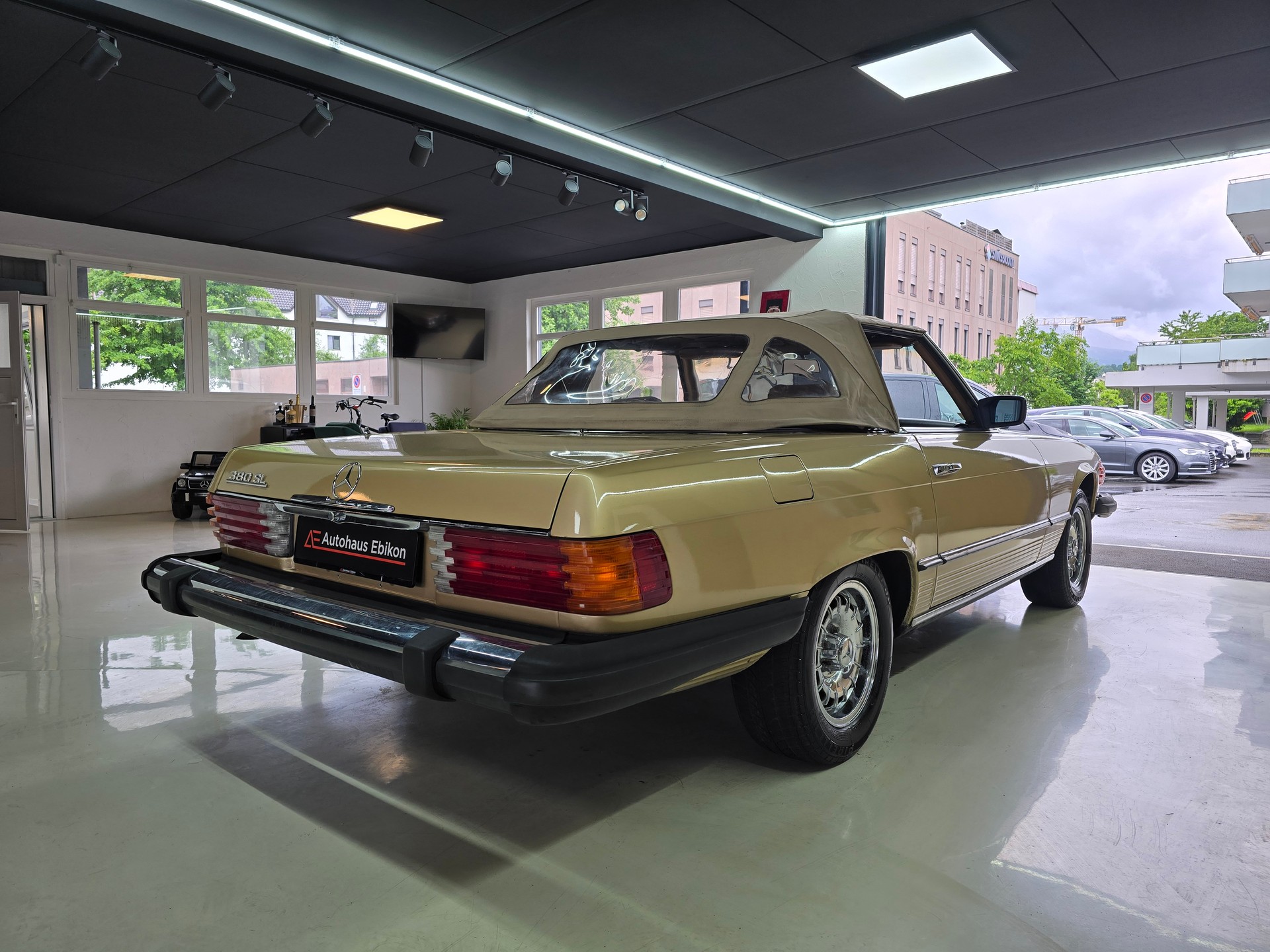 MERCEDES-BENZ 380 SL Automatic-image-9