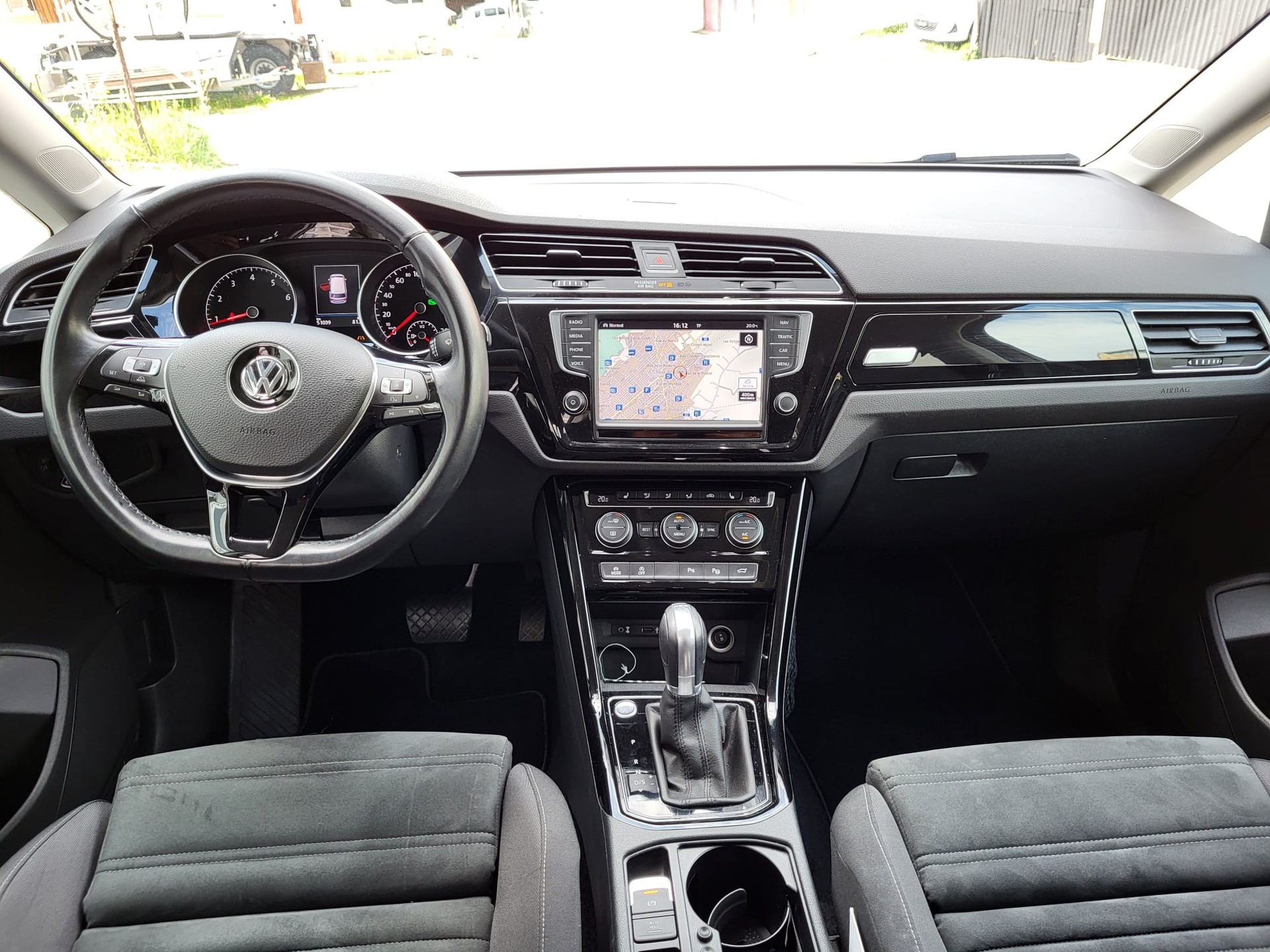 VW Touran 1.4 TSI BlueMotion Technology Highline DSG-image-4