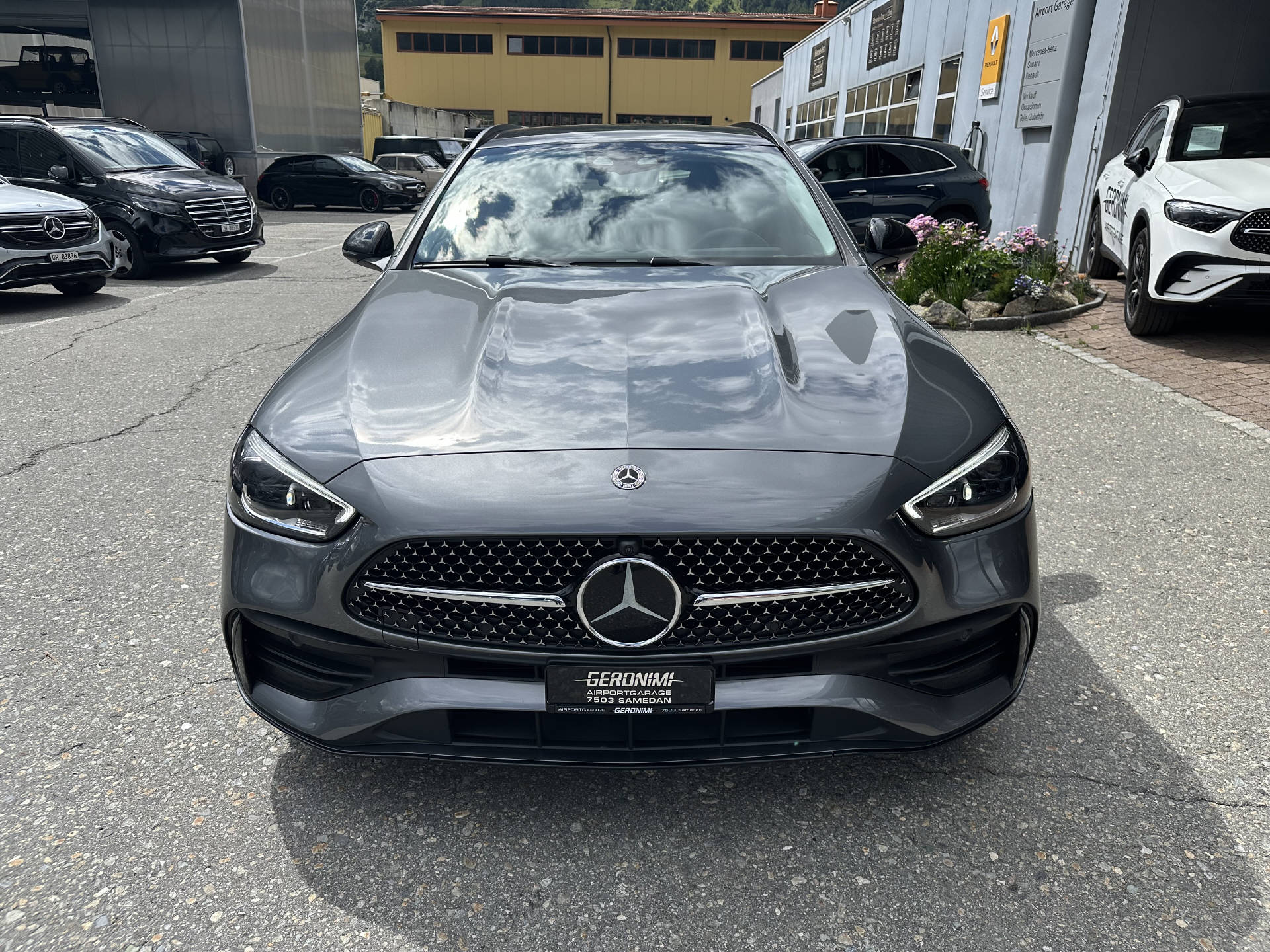 MERCEDES-BENZ C 200 AMG Line 4matic Kombi-showroom-element-3