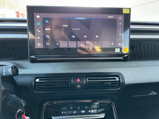 CITROEN e-C3 44kWh Max-image-11
