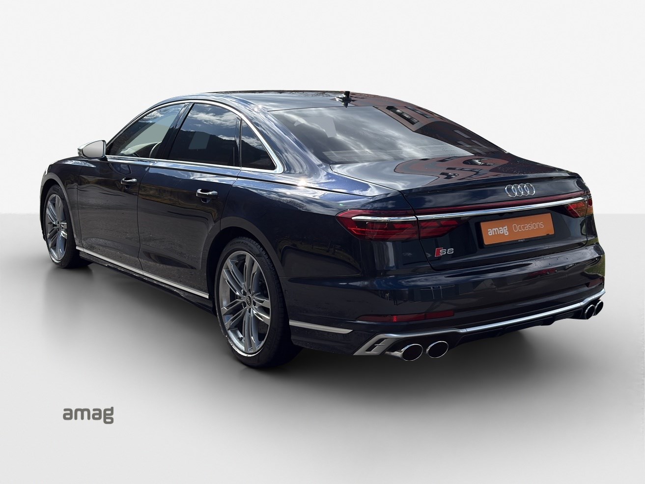 AUDI S8 TFSI quattro tiptronic-showroom-element-2