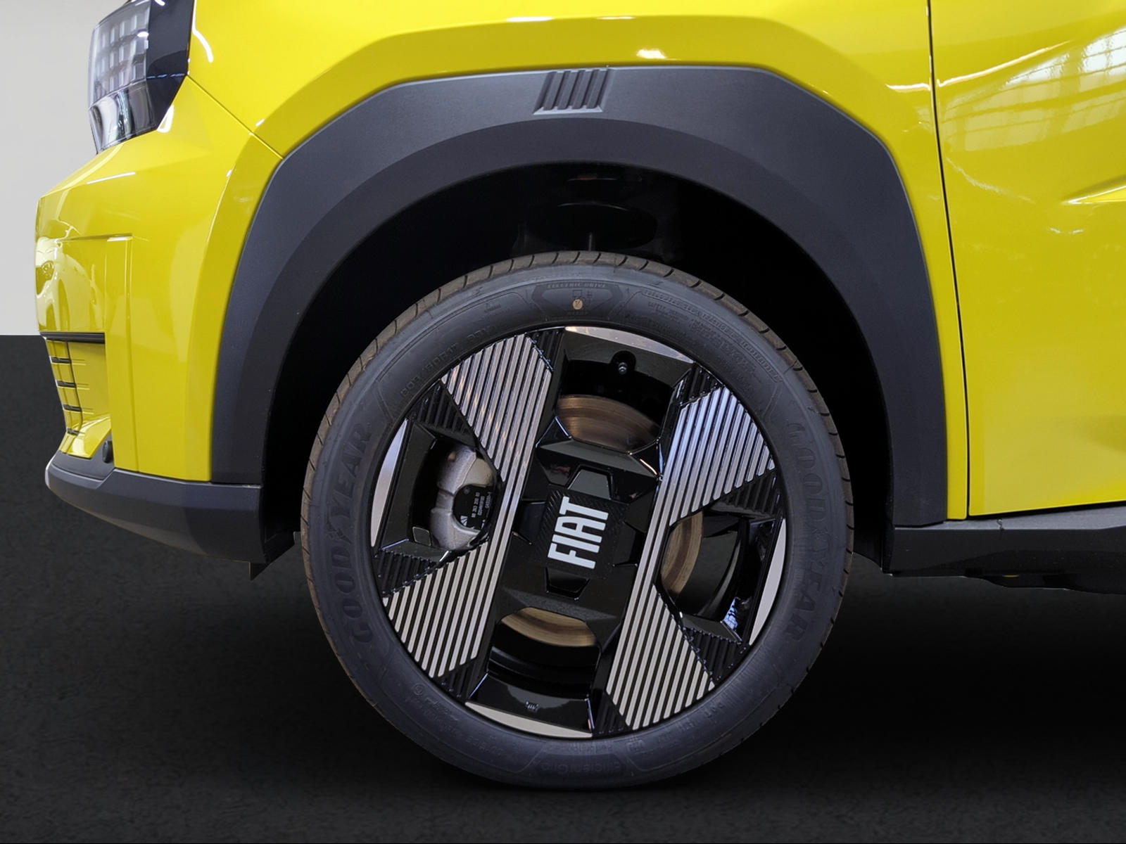 FIAT Grande Panda Elektro La Prima-showroom-element-2