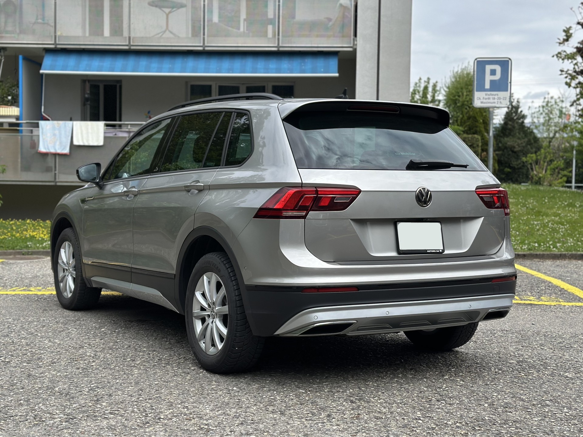 VW Tiguan 2.0 TDI SCR Offroad 4Motion DSG-image-4
