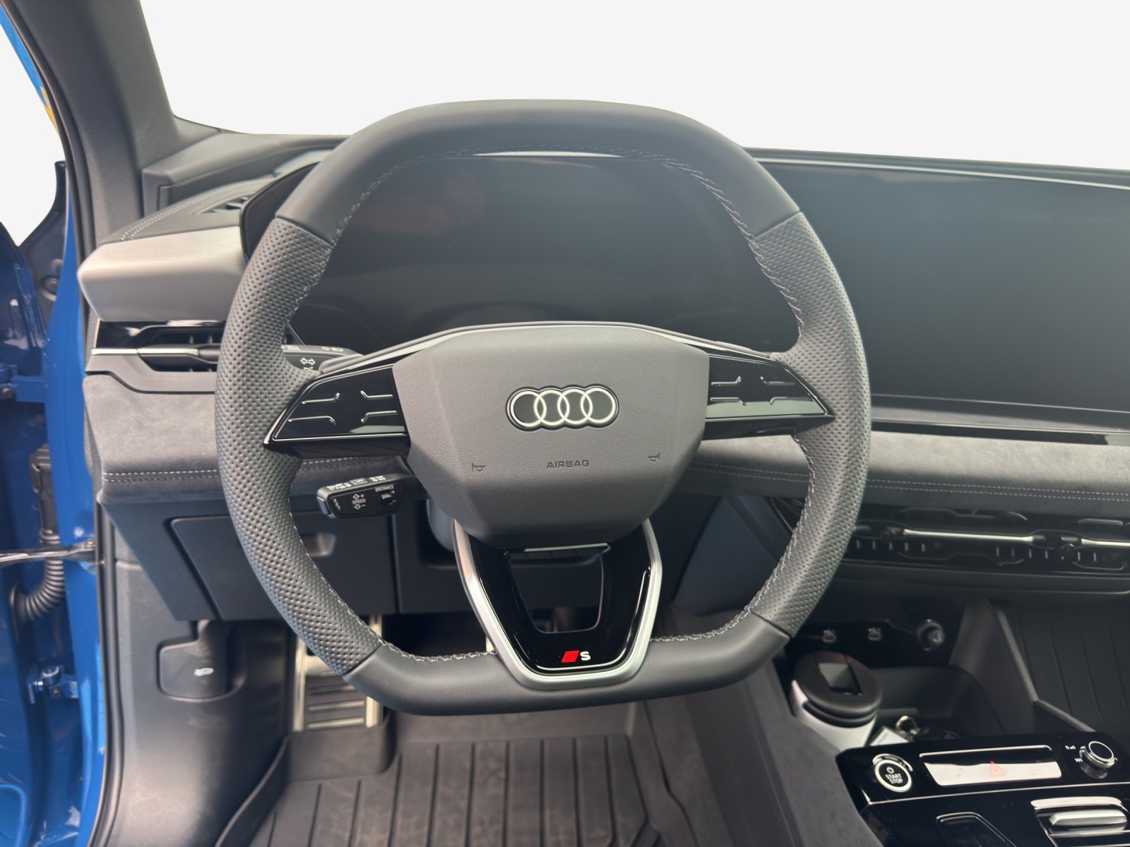 AUDI Q6 e-tron quattro-image-9