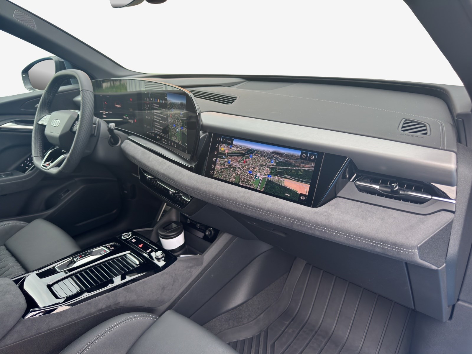 AUDI Q6 e-tron quattro-image-14