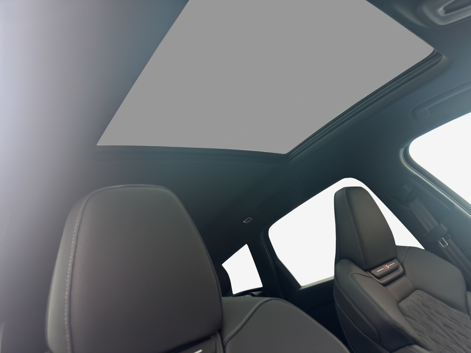 AUDI Q6 e-tron quattro-image-15