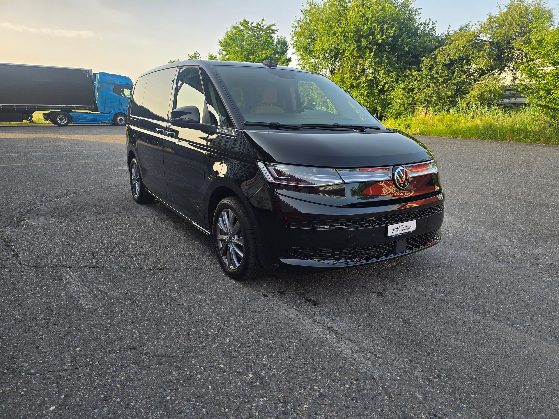 VW Multivan 1.4 eHybrid Life Energetic DSG-showroom-element-1