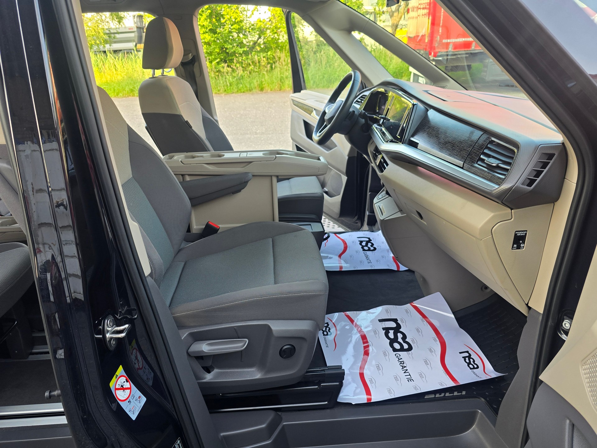 VW Multivan 1.4 eHybrid Life Energetic DSG-image-14
