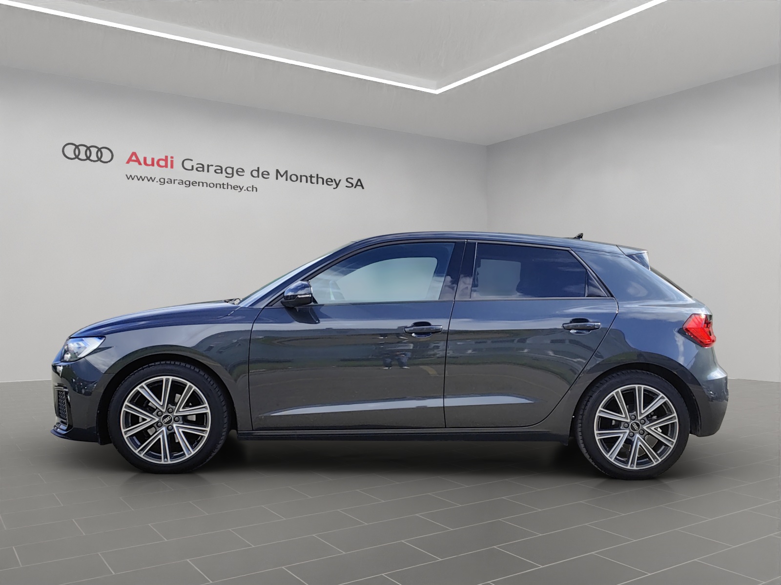 AUDI A1 Sportback 30 TFSI advanced Attraction-showroom-element-1