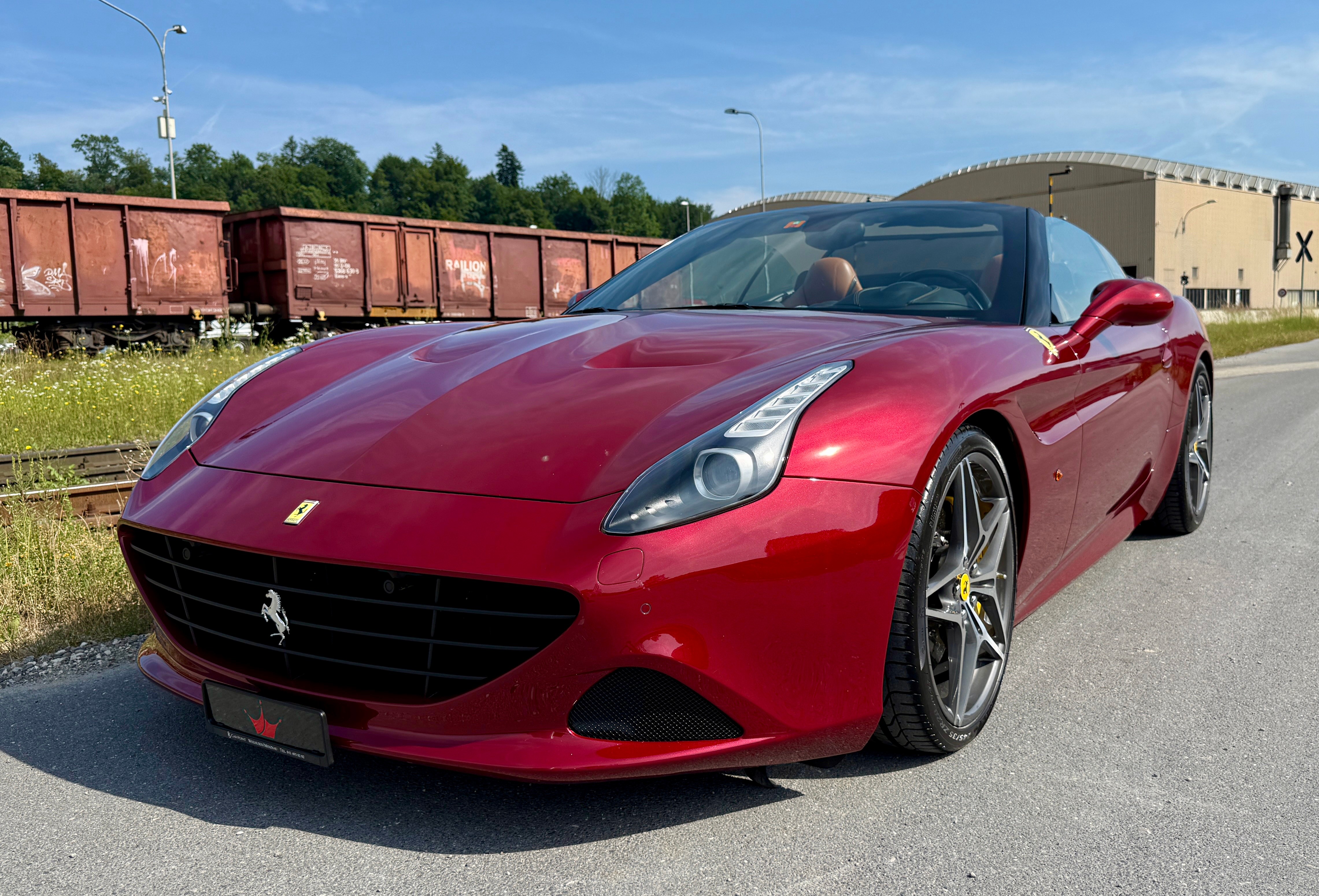 FERRARI California 3.9 V8 T (Cabriolet) Ferrari FERRARI California 3.9 V8 T (Cabriolet)
