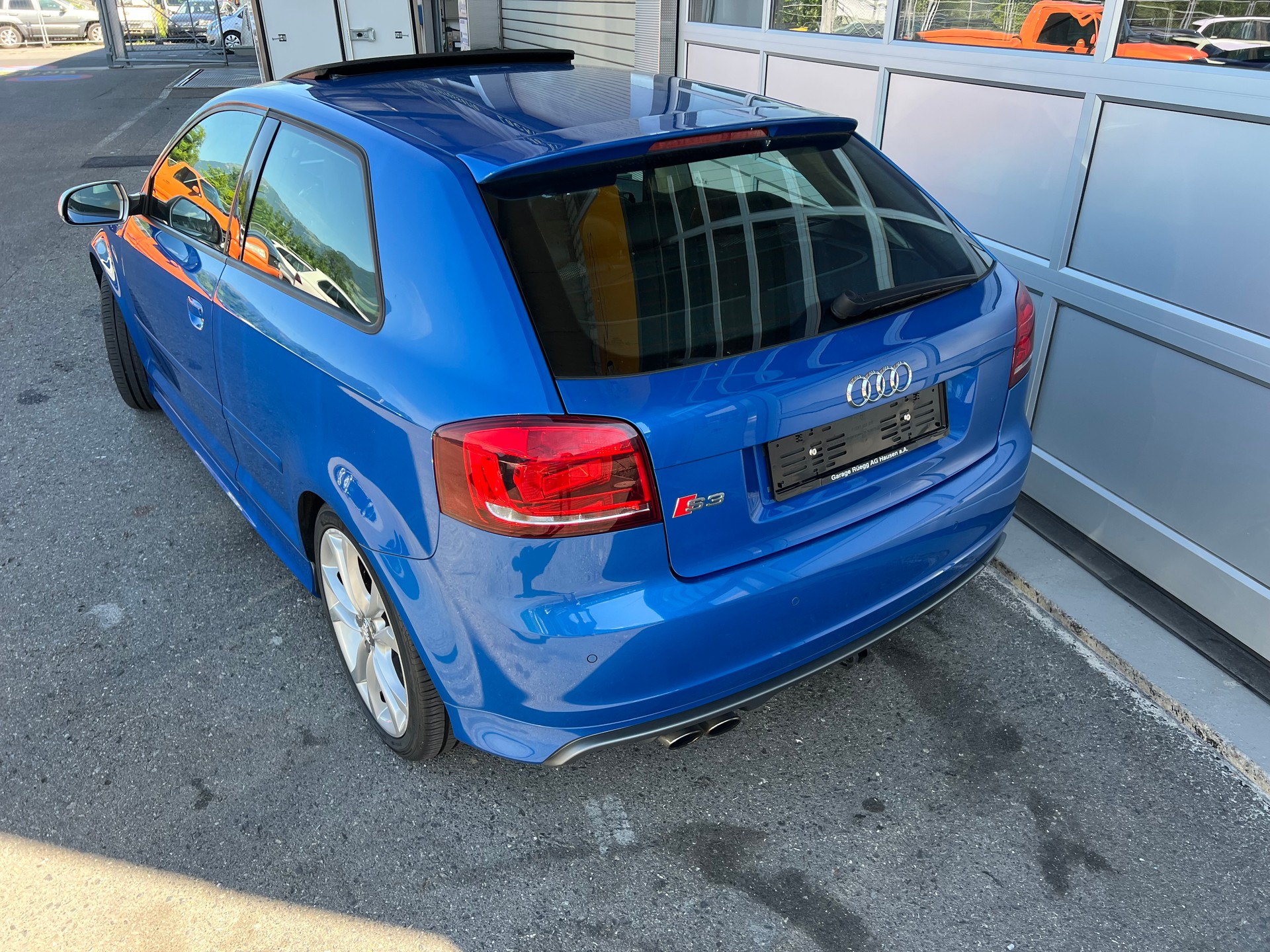 AUDI S3 2.0 TFSI quattro S-tronic *** ab Service* frisch ab MFK ***-showroom-element-3