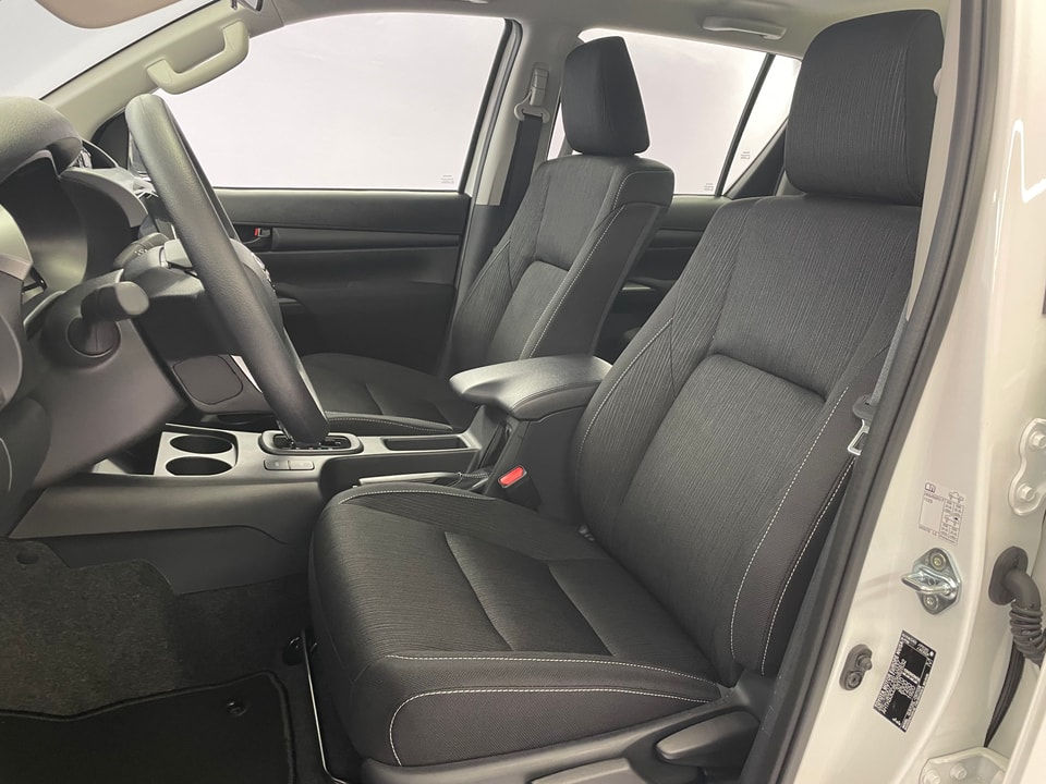 Hilux Double Cab 2.4 D 175 Comfort 4x4