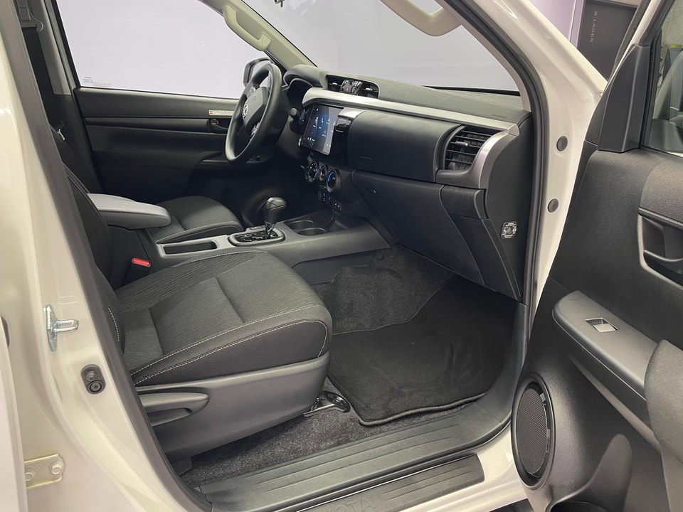 Hilux Double Cab 2.4 D 175 Comfort 4x4