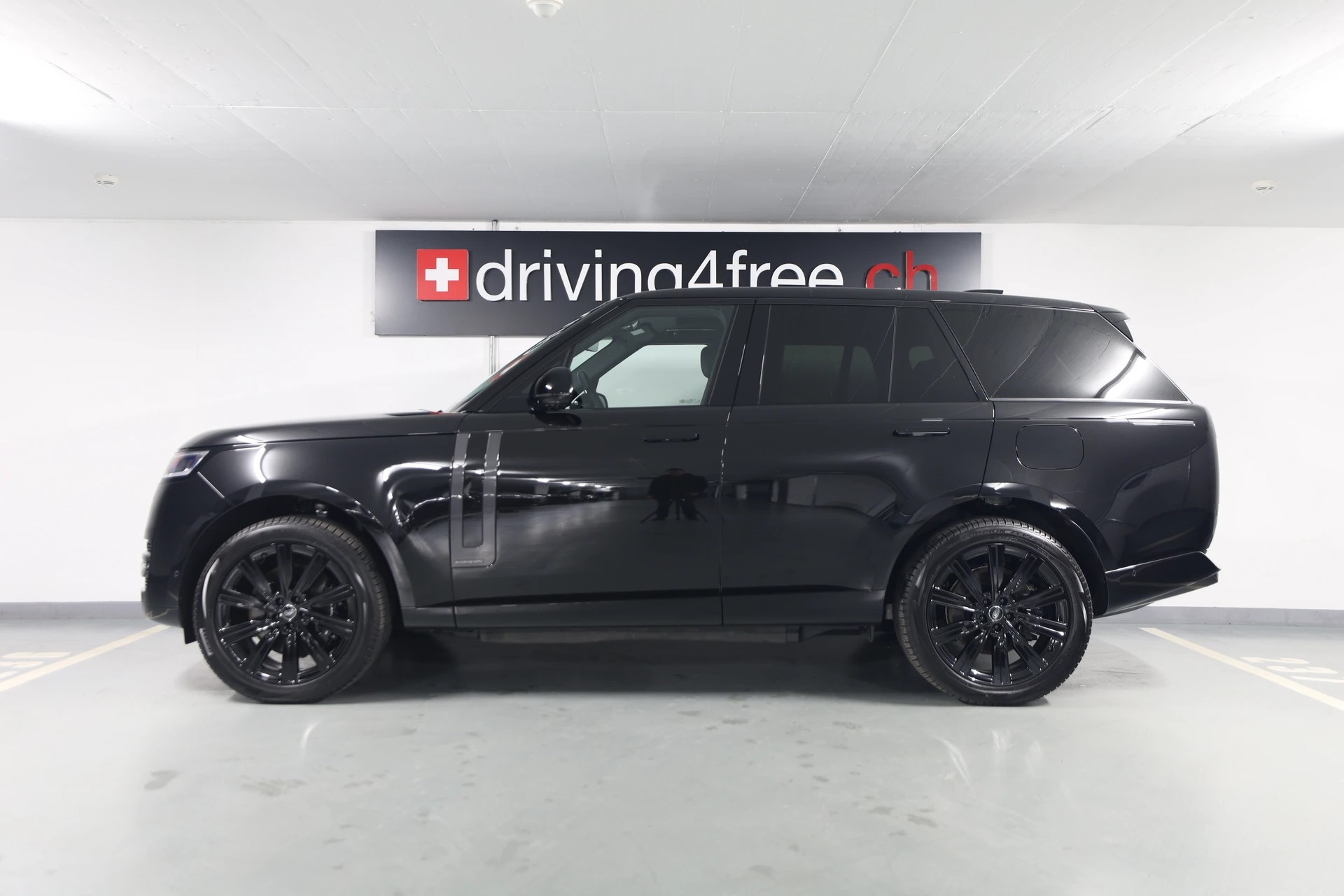 LAND ROVER Range Rover P400 I6 3.0 MHEV Autobiography Automatic-showroom-element-1