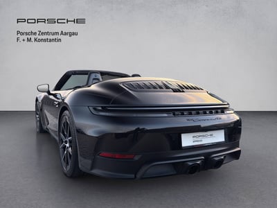 Porsche 911 Carrera 4 GTS Cabriolet - Bild 4