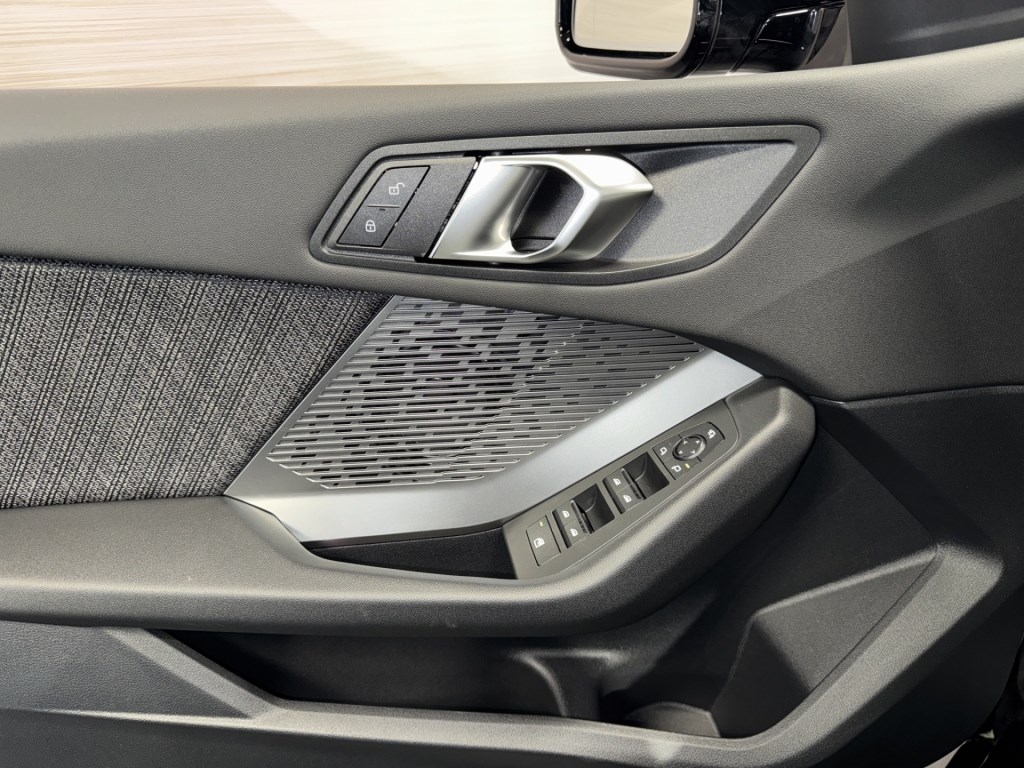 BMW 116 Steptronic-image-11