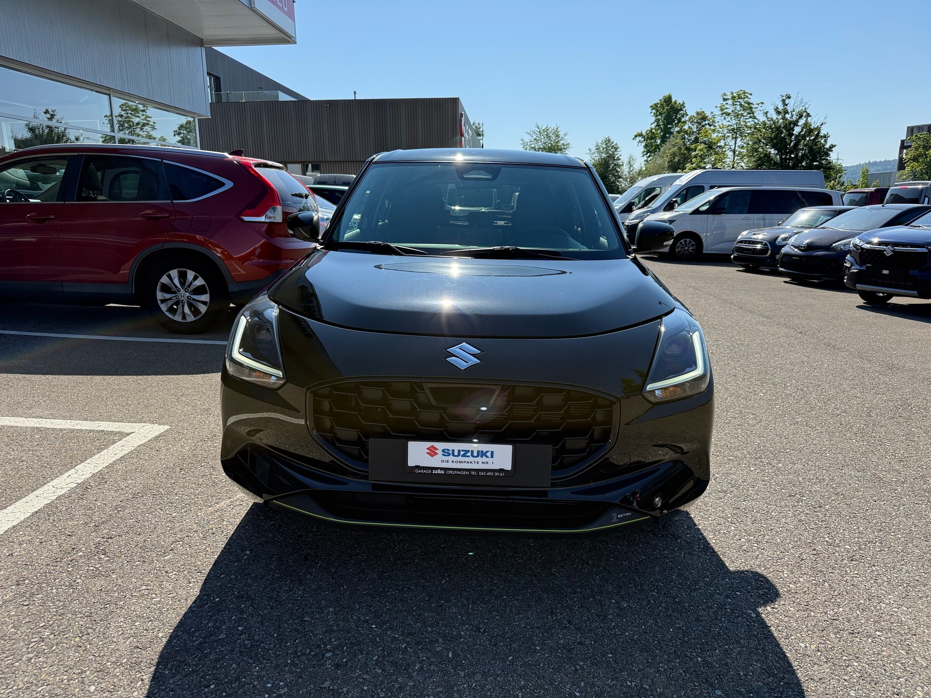 SUZUKI Swift 1.2 1st Edition Top Hybrid 4x4 Finanzierung OHNE Zins möglich-showroom-element-1