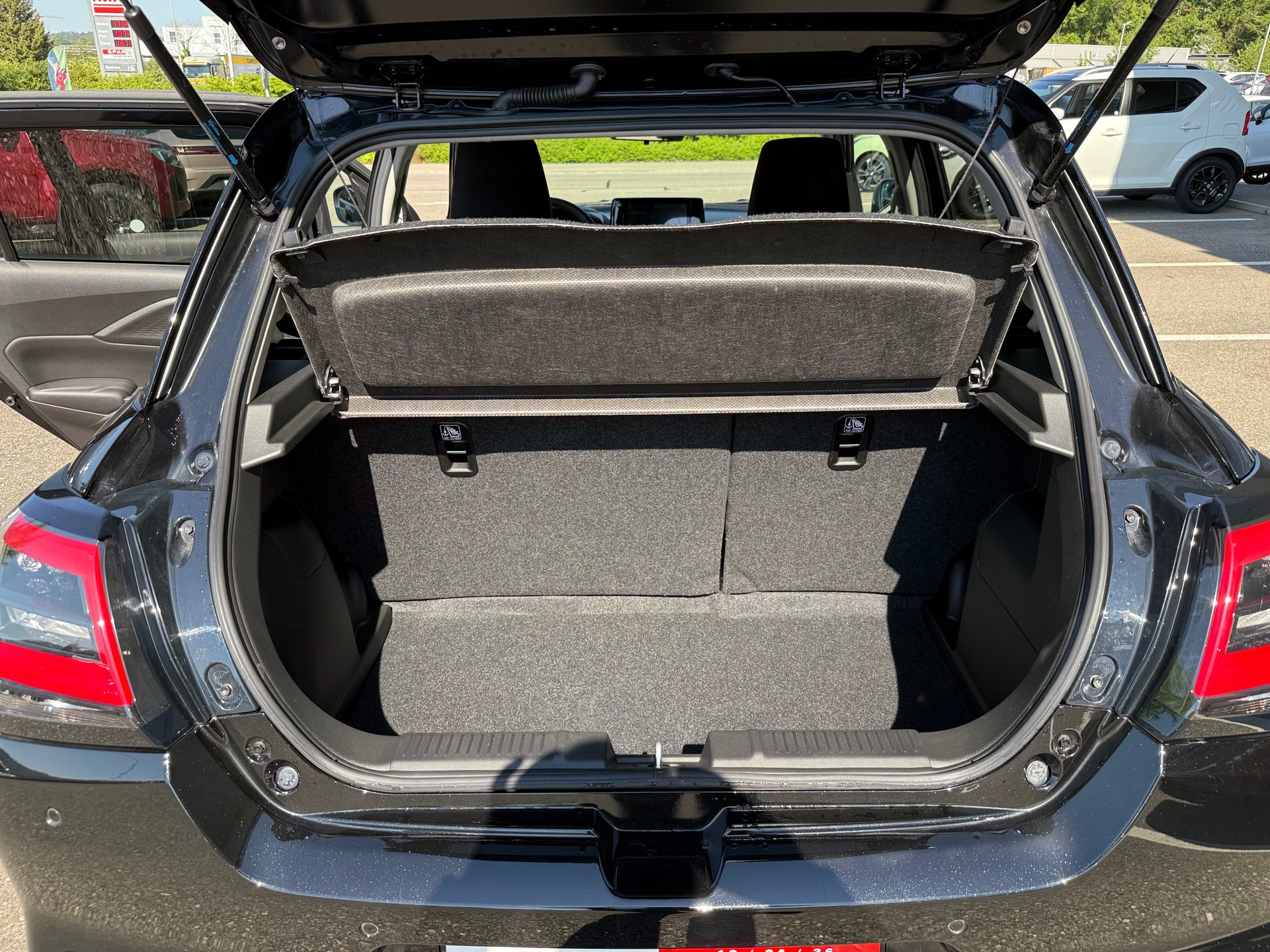 SUZUKI Swift 1.2 1st Edition Top Hybrid 4x4 Finanzierung OHNE Zins möglich-image-20