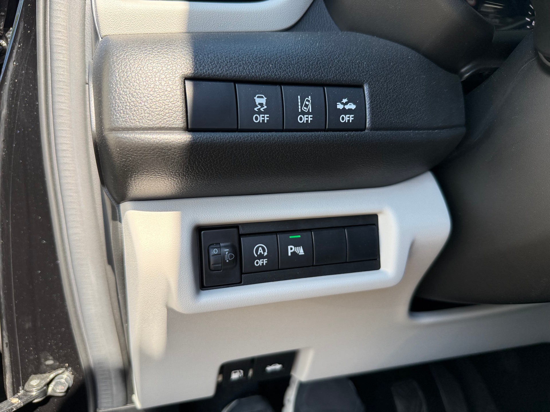 SUZUKI Swift 1.2 1st Edition Top Hybrid 4x4 Finanzierung OHNE Zins möglich-image-17