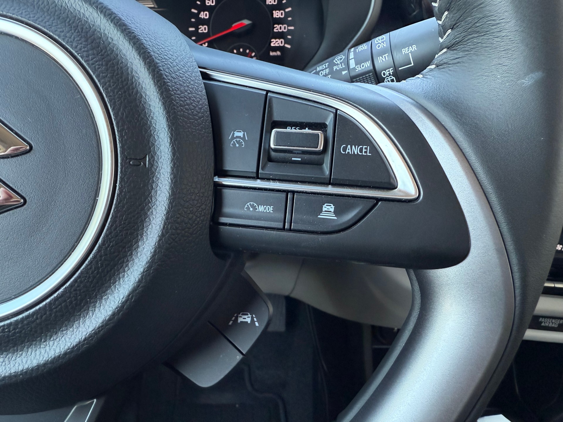 SUZUKI Swift 1.2 1st Edition Top Hybrid 4x4 Finanzierung OHNE Zins möglich-image-11