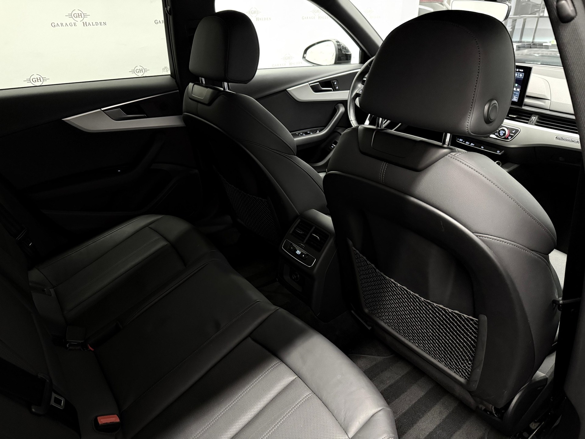 AUDI A4 Avant 2.0 45 TFSI S Line quattro S-Tronic-image-14