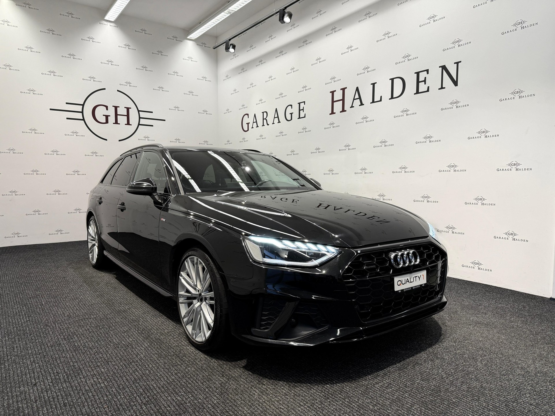 AUDI A4 Avant 2.0 45 TFSI S Line quattro S-Tronic