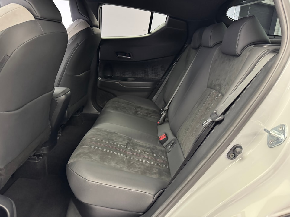 C-HR Hybrid 2.0 GR Sport