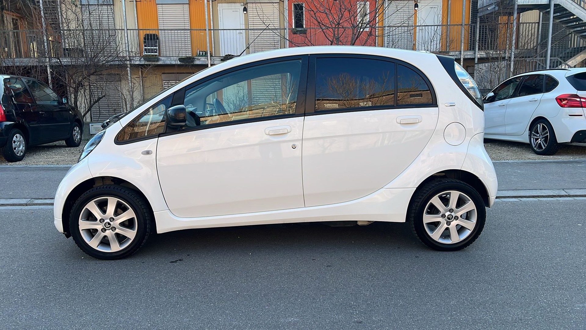 CITROEN C-Zero Séduction-showroom-element-3