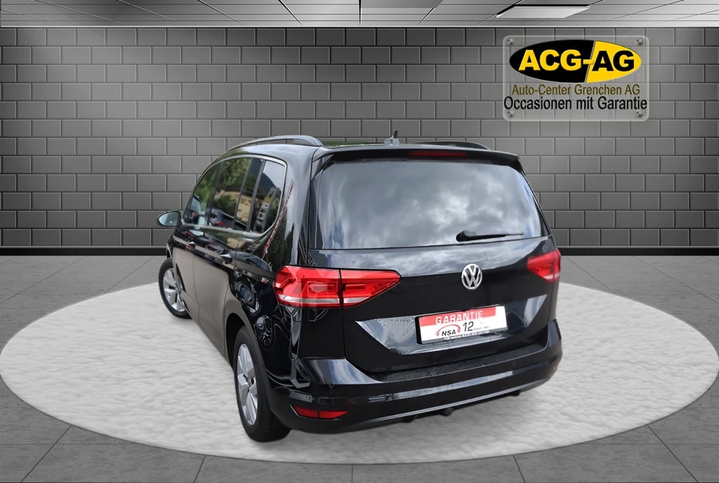 VW Touran 1.5 TSI EVO Comfortline DSG ** 7-Plätzer ** Gr-Navi mit Multimedia ** PDC V+H ** RF-Kamera ** Swiss-Line **-showroom-element-3