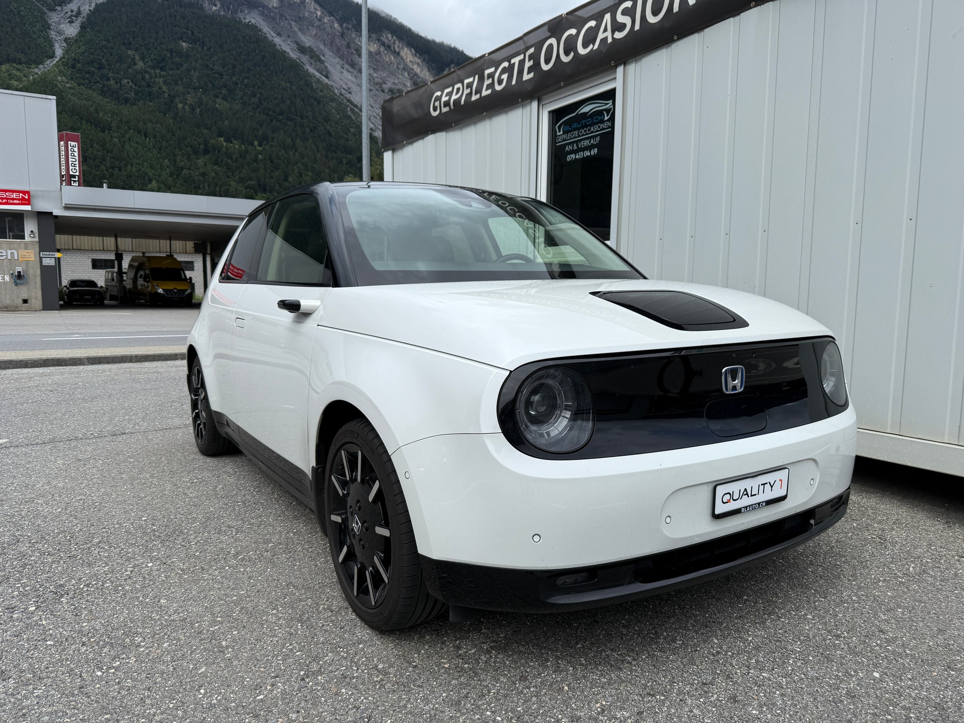 HONDA e Advance